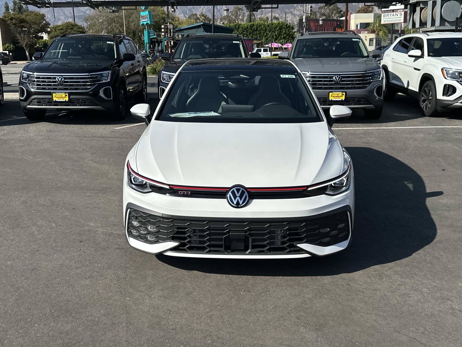 New 2026 Volkswagen GTI SE FWD image 2