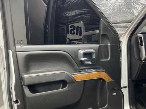 Used 2018 Chevrolet Silverado 2500 LTZ w/ Duramax Plus Package image 21