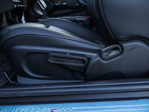 Used 2023 MINI Cooper S image 25