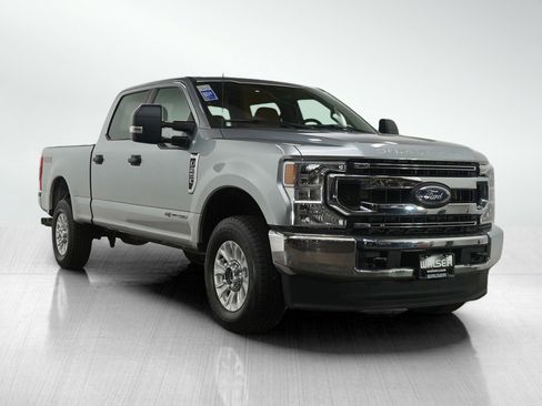 Used 2022 Ford F250 XLT AWD/4WD image 7