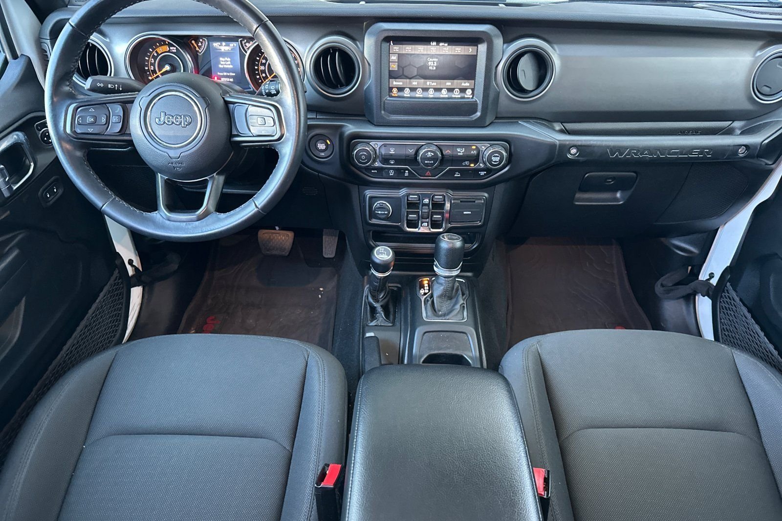 Used 2022 Jeep Wrangler Unlimited Sport AWD/4WD image 15