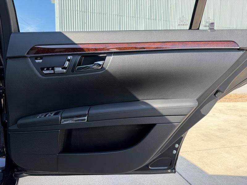 Used 2007 Mercedes-Benz S 550 image 42