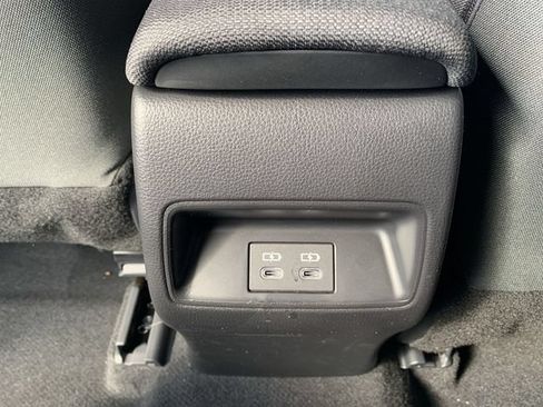 Used 2026 Toyota Corolla LE FWD image 31