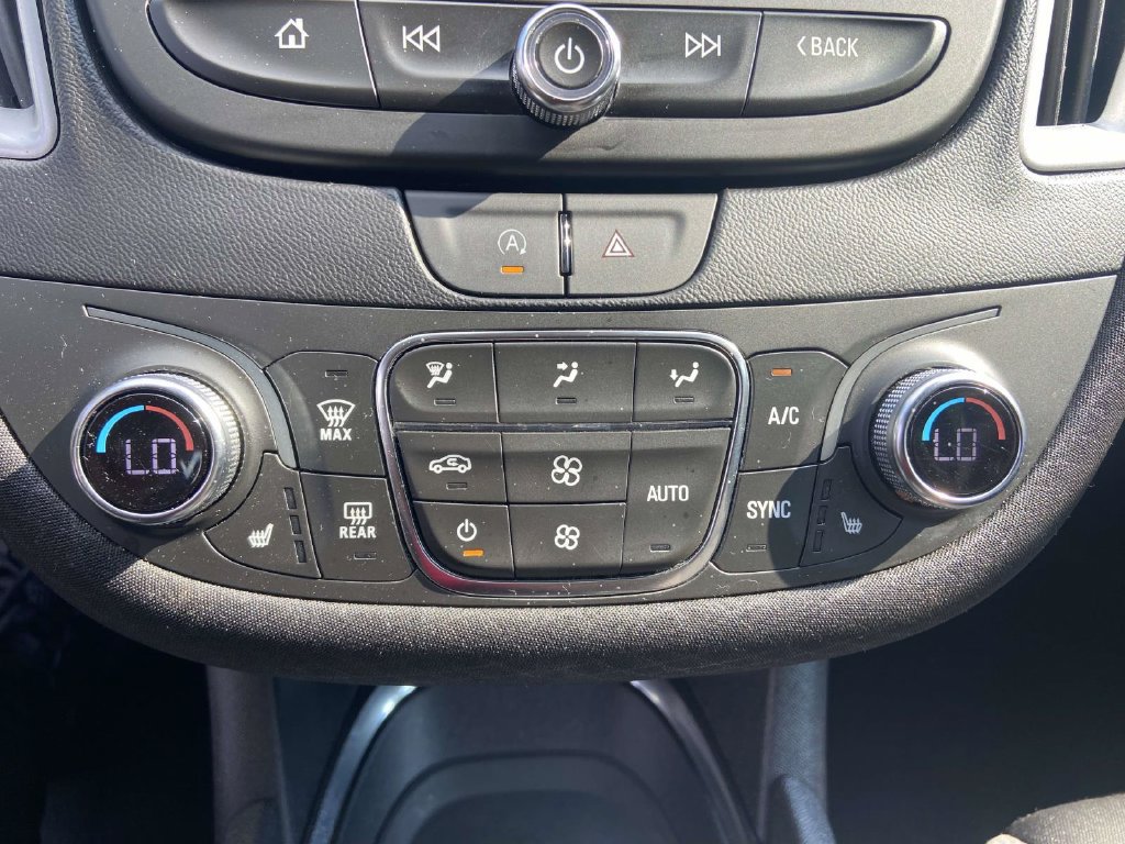 Used 2023 Chevrolet Malibu LT FWD image 22