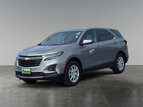 Used 2024 Chevrolet Equinox LT w/ LPO, Floor Liner Package AWD/4WD image 3