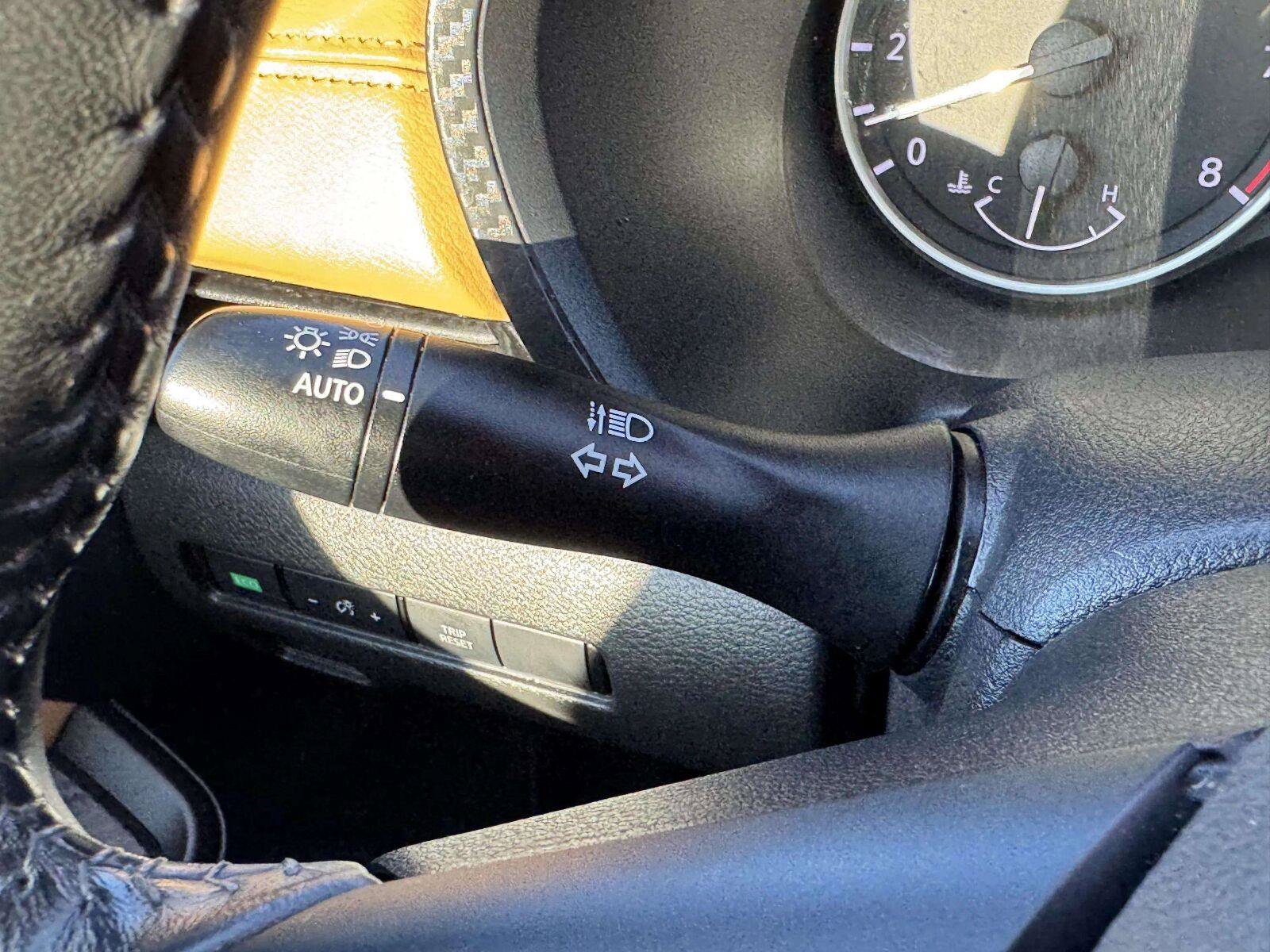 Used 2021 Nissan Sentra SV w/ SV Premium Package FWD image 18