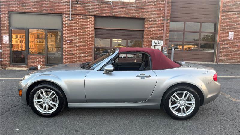 Used 2012 MAZDA MX-5 Miata Sport w/ Convenience Pkg RWD image 24
