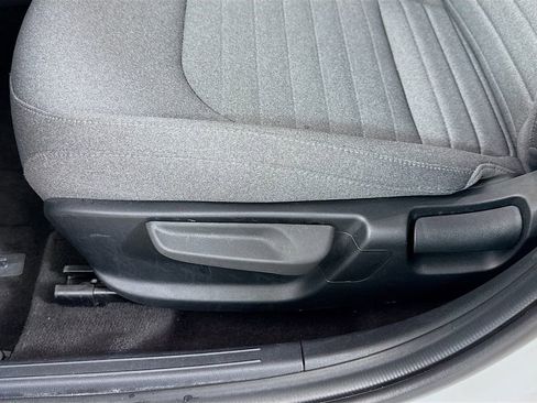 Used 2025 Kia K4 EX image 19