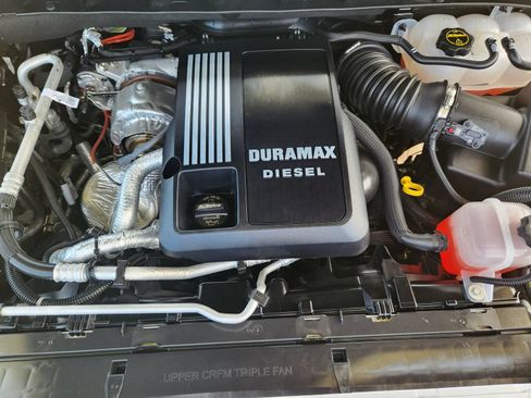 Used 2025 Chevrolet Silverado 1500 LT w/ Texas Edition Plus RWD image 34