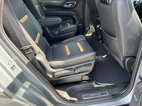Used 2023 GMC Yukon AT4 w/ AT4 Premium Package AWD/4WD image 15