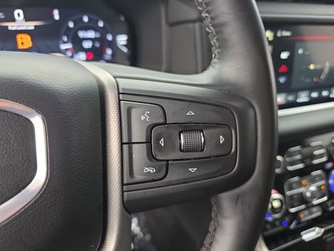 Used 2024 GMC Yukon Denali image 42