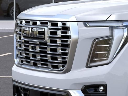 New 2026 GMC Yukon Denali w/ Sun & Power Step Package AWD/4WD image 13