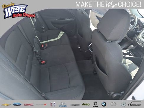 Used 2019 Chevrolet Malibu LT FWD image 19