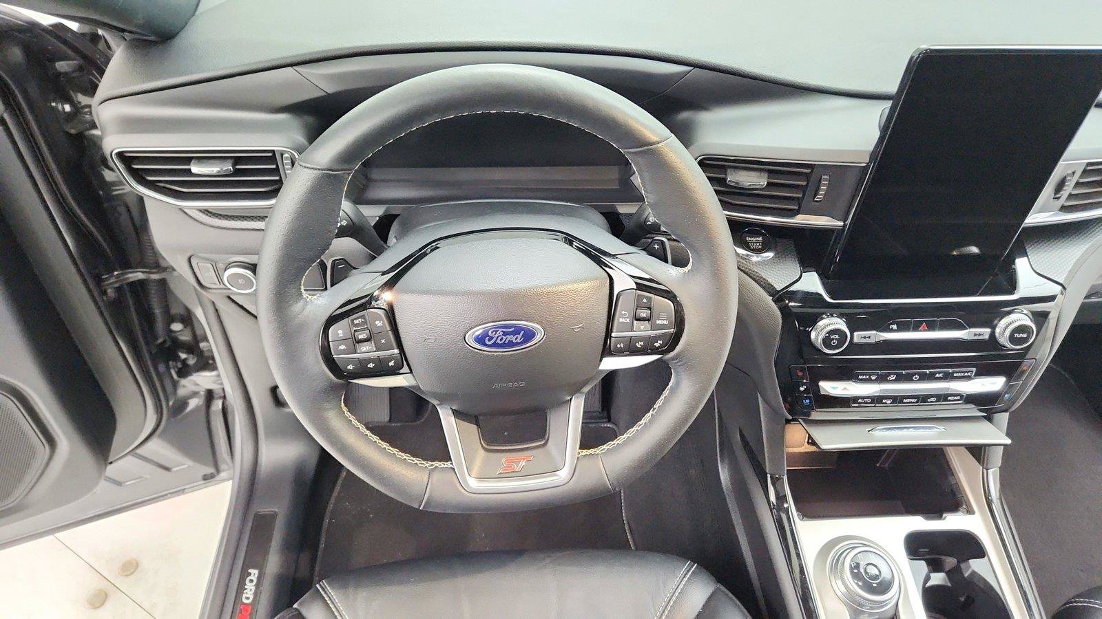 Used 2023 Ford Explorer ST w/ Equipment Group 401A AWD/4WD image 22