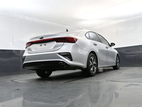 Used 2021 Kia Forte LXS FWD image 23