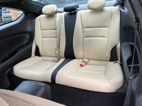 Used 2016 Honda Accord Touring image 12