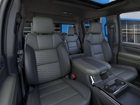 New 2026 Chevrolet Silverado 2500 ZR2 AWD/4WD image 19