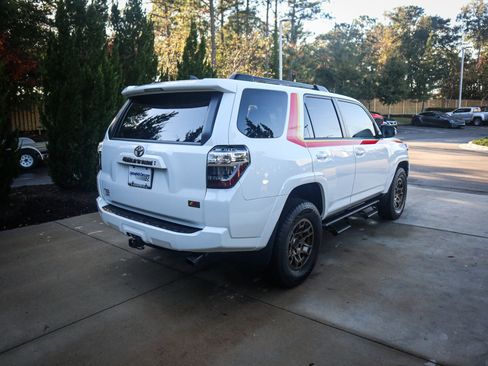Used 2023 Toyota 4Runner 40th Anniversary SE image 10