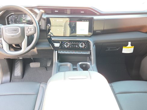 New 2025 GMC Sierra 2500 Denali w/ Denali Reserve Package image 24