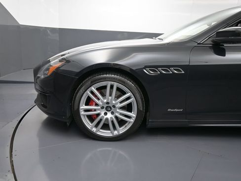 Used 2020 Maserati Quattroporte S GranSport Q4 AWD/4WD image 12