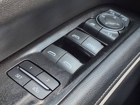 Used 2023 Cadillac Escalade Sport w/ LPO, ONYX Package AWD/4WD image 17