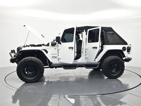 Used 2023 Jeep Wrangler Unlimited Sahara w/ Cold Weather Group AWD/4WD image 47