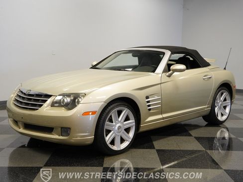 Used 2006 Chrysler Crossfire Limited RWD image 6