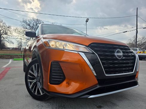 Used 2022 Nissan Kicks SV FWD image 61