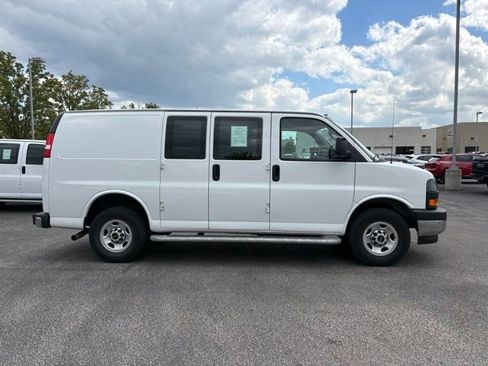 Used 2024 GMC Savana 2500 w/ Driver Convenience Package RWD image 12