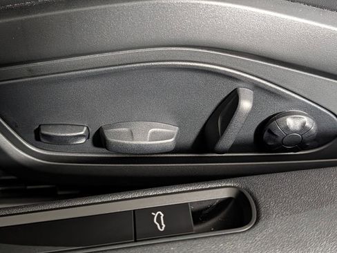 New 2026 Porsche 911 Carrera 4S image 27