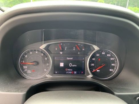 Used 2022 GMC Acadia SLE image 34