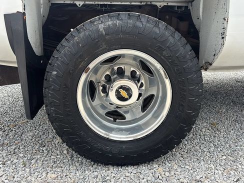 Used 2015 Chevrolet Silverado 3500 High Country w/ Duramax Plus Package AWD/4WD image 9
