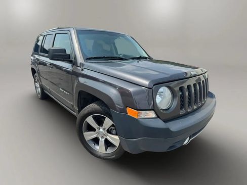 Used 2016 Jeep Patriot High Altitude FWD image 2