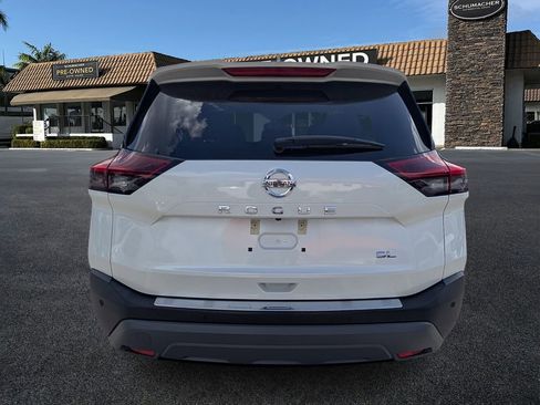 Used 2021 Nissan Rogue SL FWD image 6