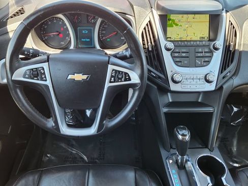 Used 2017 Chevrolet Equinox Premier w/ Enhanced Convenience Package AWD/4WD image 28