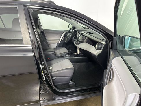 Used 2013 Toyota RAV4 LE AWD/4WD image 20
