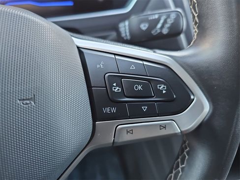 Used 2024 Volkswagen Tiguan S image 17