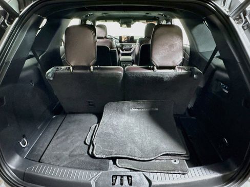 Used 2025 Ford Explorer Platinum w/ LUX Leather Package AWD/4WD image 27