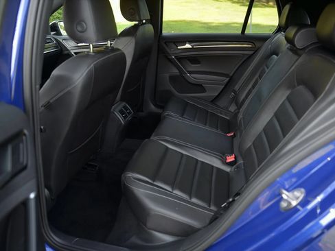 Used 2015 Volkswagen Golf R 4-Door AWD/4WD image 31