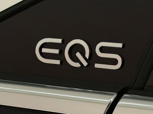 Certified 2023 Mercedes-Benz EQS 580 4MATIC Sedan image 32