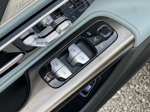 Used 2022 Mercedes-Benz SL 55 AMG 4MATIC image 20
