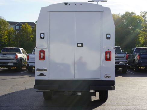 New 2025 GMC Savana 3500 w/ Power Convenience Package image 5