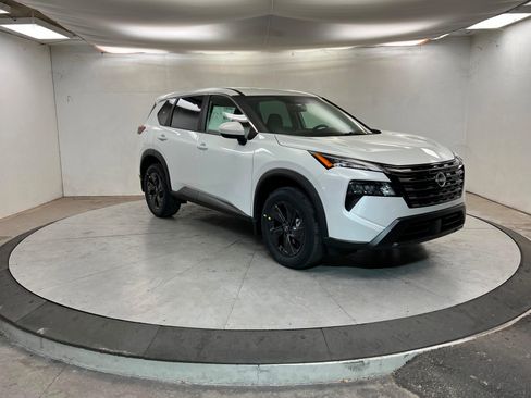 New 2026 Nissan Rogue SV w/ Cold Weather Package image 7