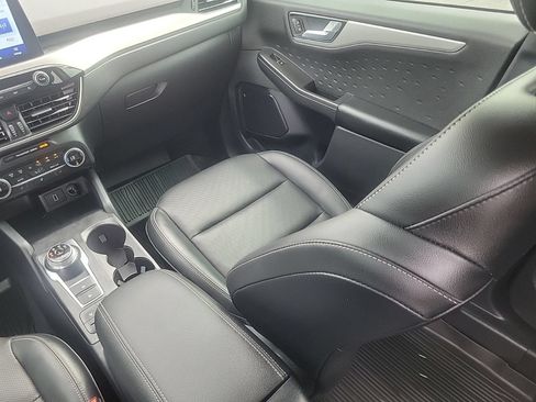 Used 2020 Ford Escape SEL FWD image 17