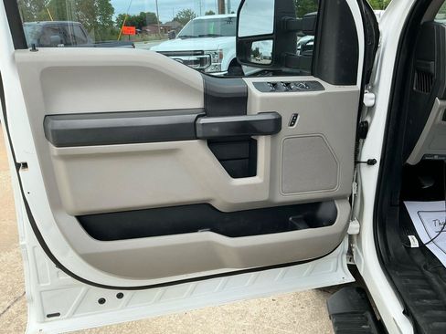 Used 2018 Ford F350 XL w/ Power Equipment Group AWD/4WD image 18