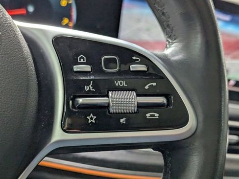 Used 2020 Mercedes-Benz GLE 350 w/ Premium Package image 21