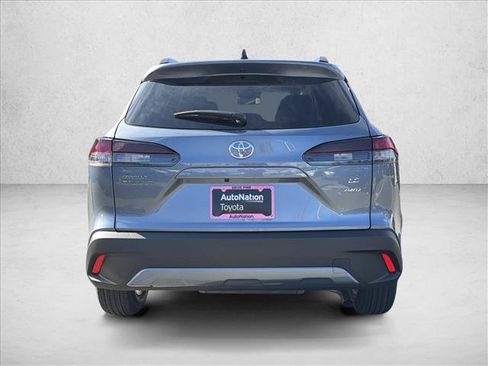 Used 2026 Toyota Corolla Cross LE AWD/4WD image 6