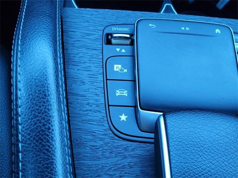 Certified 2022 Mercedes-Benz GLE 350 4MATIC image 25