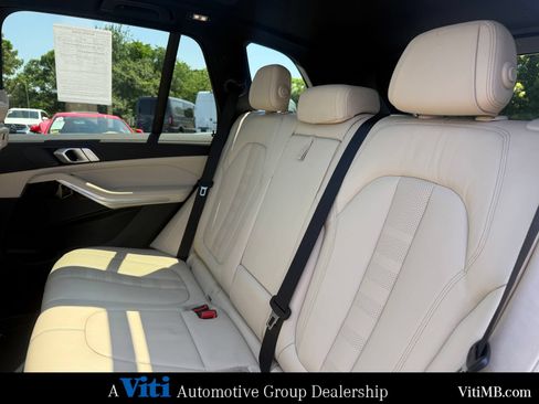Used 2021 BMW X5 xDrive40i w/ Premium Package 2 AWD/4WD image 22