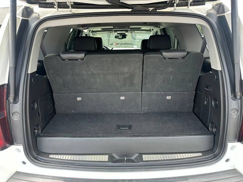 Used 2017 Chevrolet Tahoe LT RWD image 4